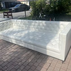 BEAUTIFUL SOPHISTICATED XL SOFA COUCH White Faux Leather 