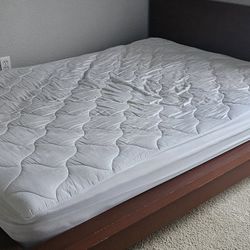 Queen Bed with Mattress