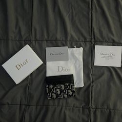 dior wallet for me