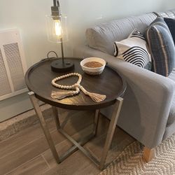 Oval End Table from Highpoint NC