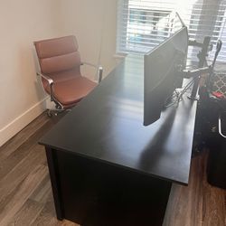 Executive Desk + Chair + Speakers