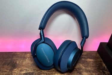 Bowers and Wilkins Px7 s2e - Read Description if serious