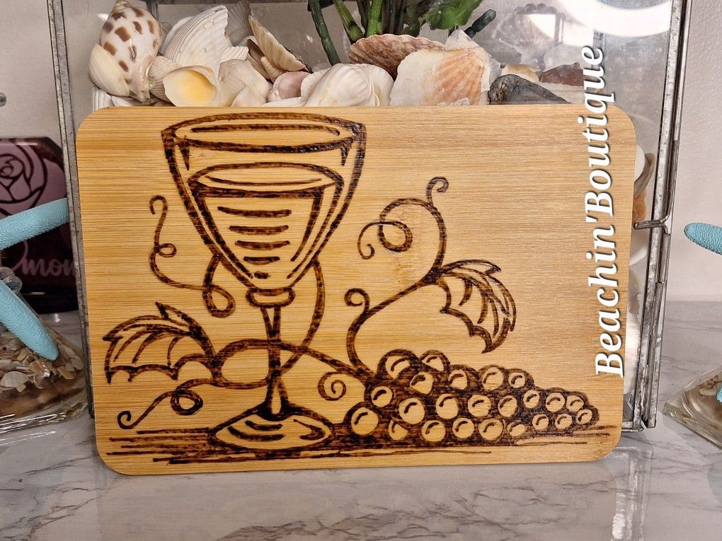 Wine & Grapes Cutting Charcuterie Board