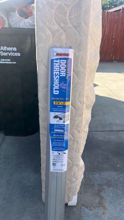 Frost King Aluminum & Vinyl Door Threshold
