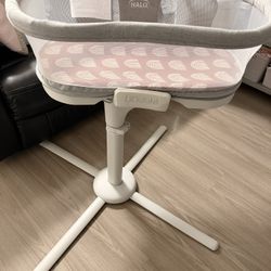 HALO Bassinet Luxe Series – Never Used!