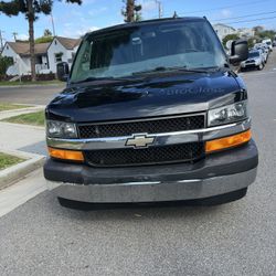 2017 Chevy espres cargo van 2500 v8 4,8 