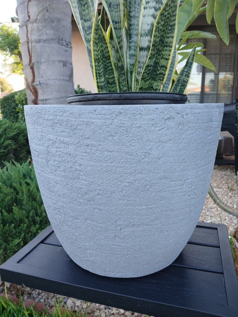 Brand New Patio Ceramic Pot In Box