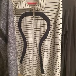 Lululemon Sweater 