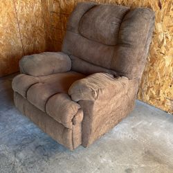 Free Couch 