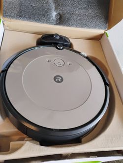 iRobot Roomba i1 Robot Vacuum Cleaner/ New Open Box