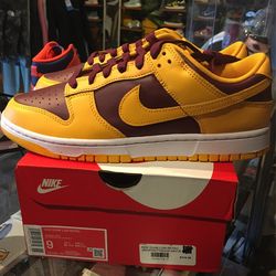 Nike Dunk Low 