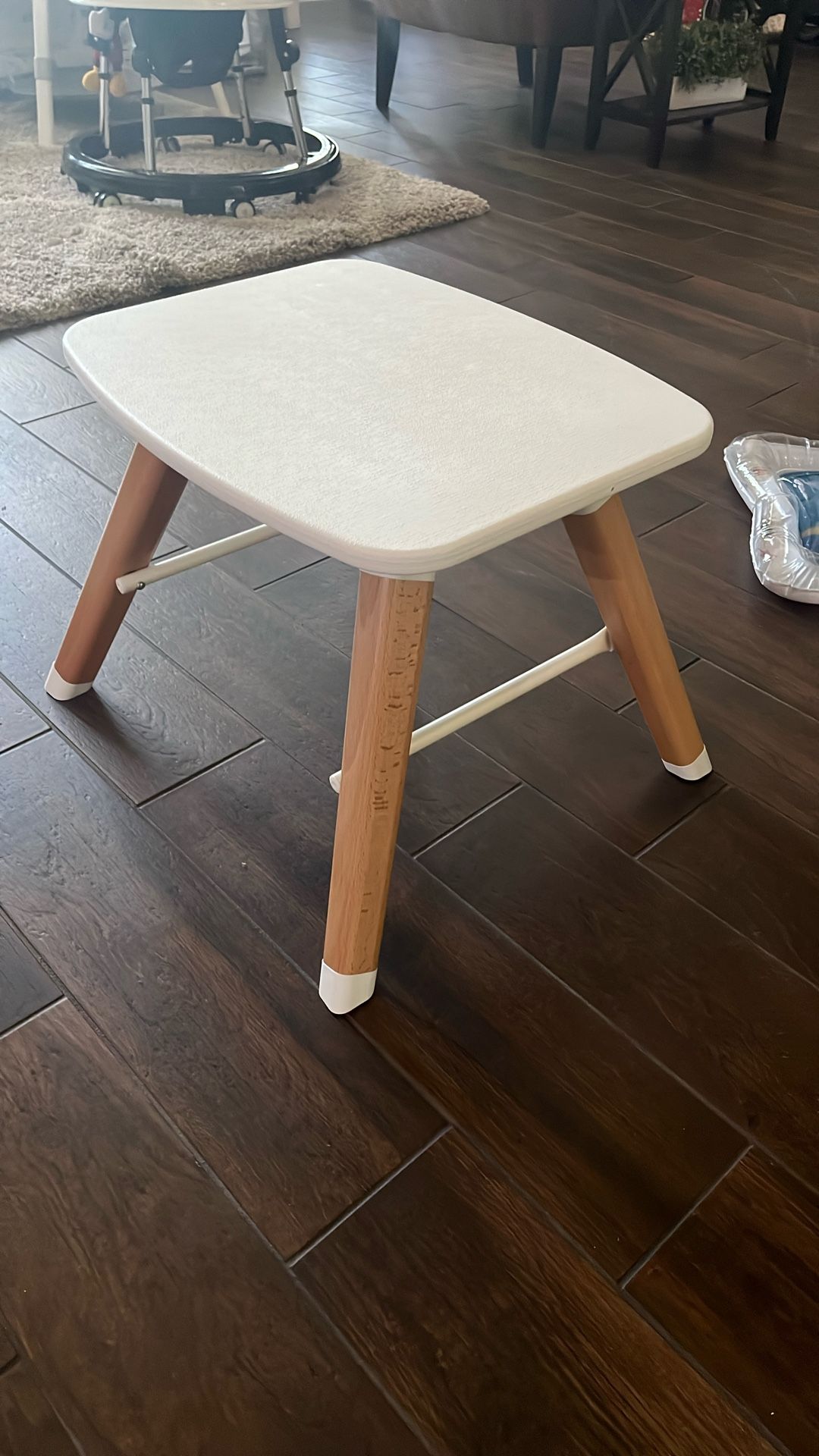 Small Kids Table