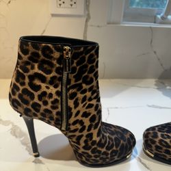 Michael Kors leopard Print Boot 