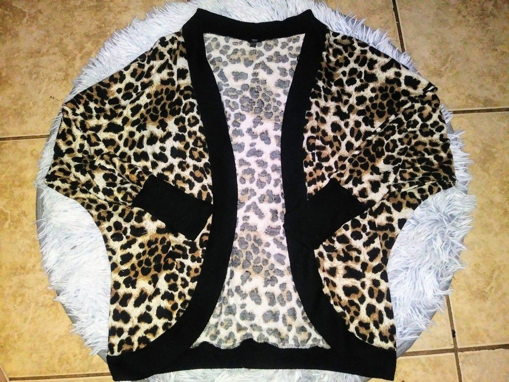 Cheetah Print Women's Cardigan Size Large