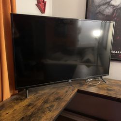 TCL Roku Smart TV 50”