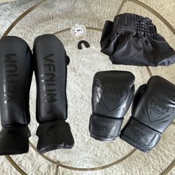 Venum Muay Thai Starter Kit