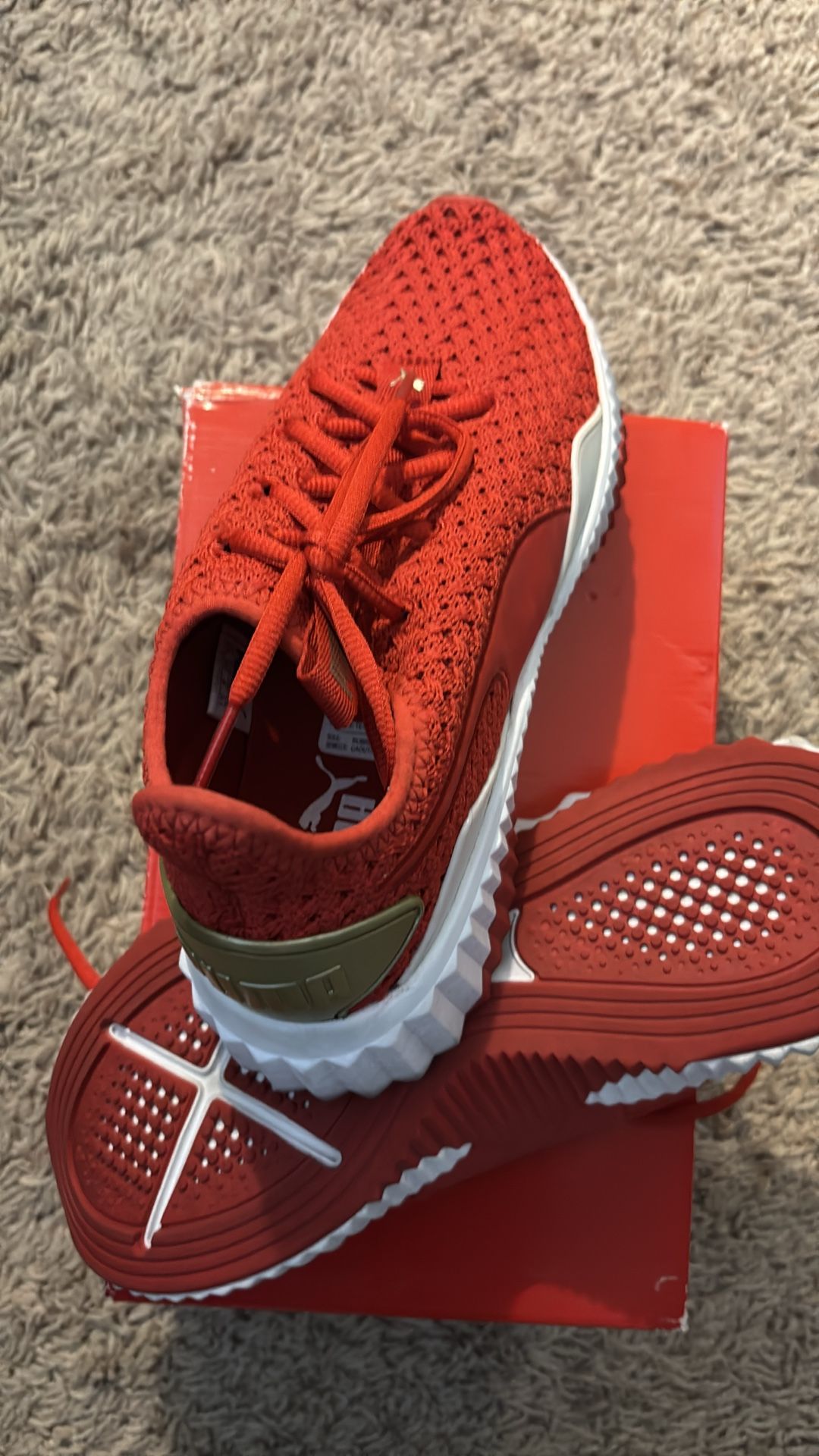 Puma tennis shoes