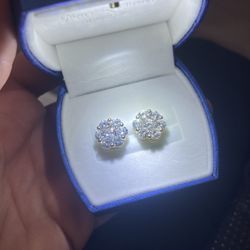 Gold Diamond Earrings 