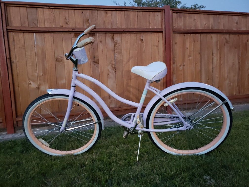 Huffy teen/women's cruiser bike