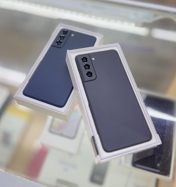 Samsung Galaxy S21 FE Unlocked 