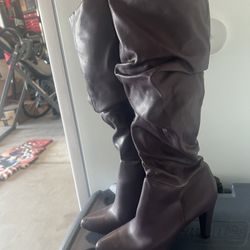 Size 8 Dark Purple Boots