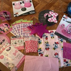 Minnie Mouse Birthday Decor