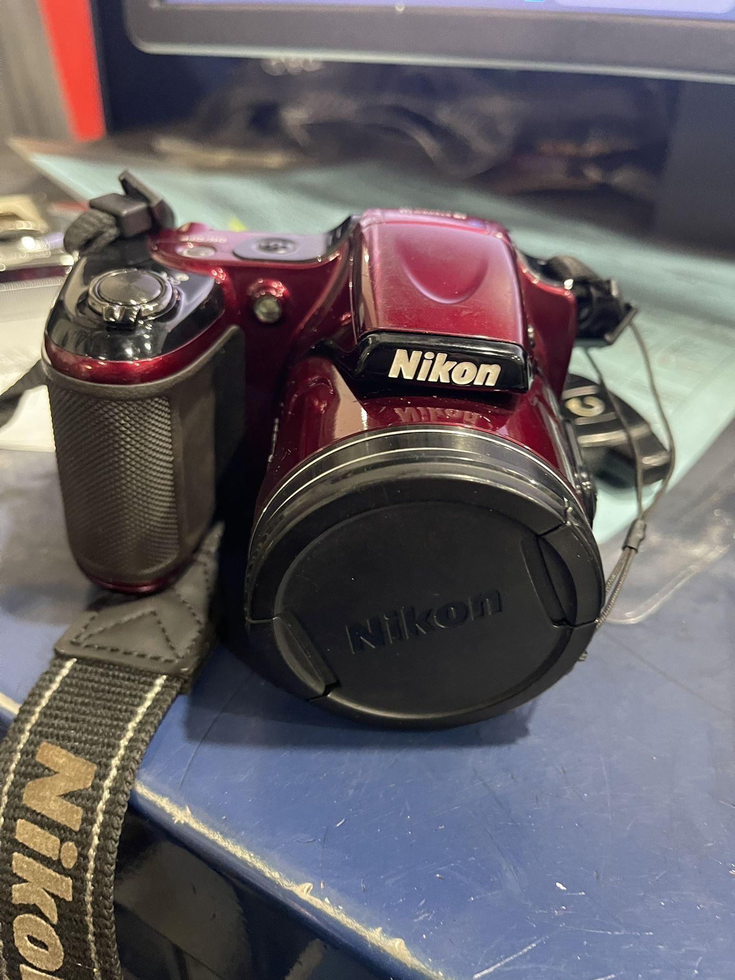 Red Nikon Coolpix L820