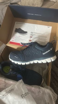 Reebok shoes size 7W Men’s