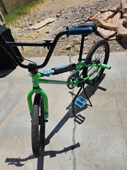 20 Inch Haro Shreder 