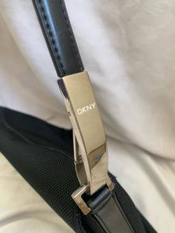 ON SALE!! DKNY Purse - BLACK