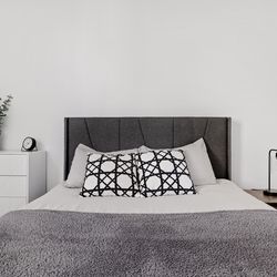 Queen  Size Upholstered Platform Bedframe