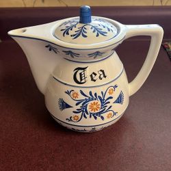 Vintage Heritage Royal Sealy Ceramic Teapot 