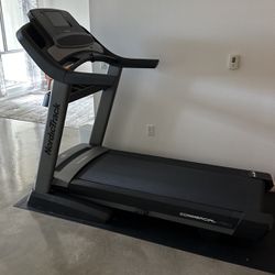 NordicTrack 1750 Commercial Treadmill (2021)
