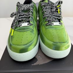 Nike Air Force 1  LeBron James LA voltage green Sz 10