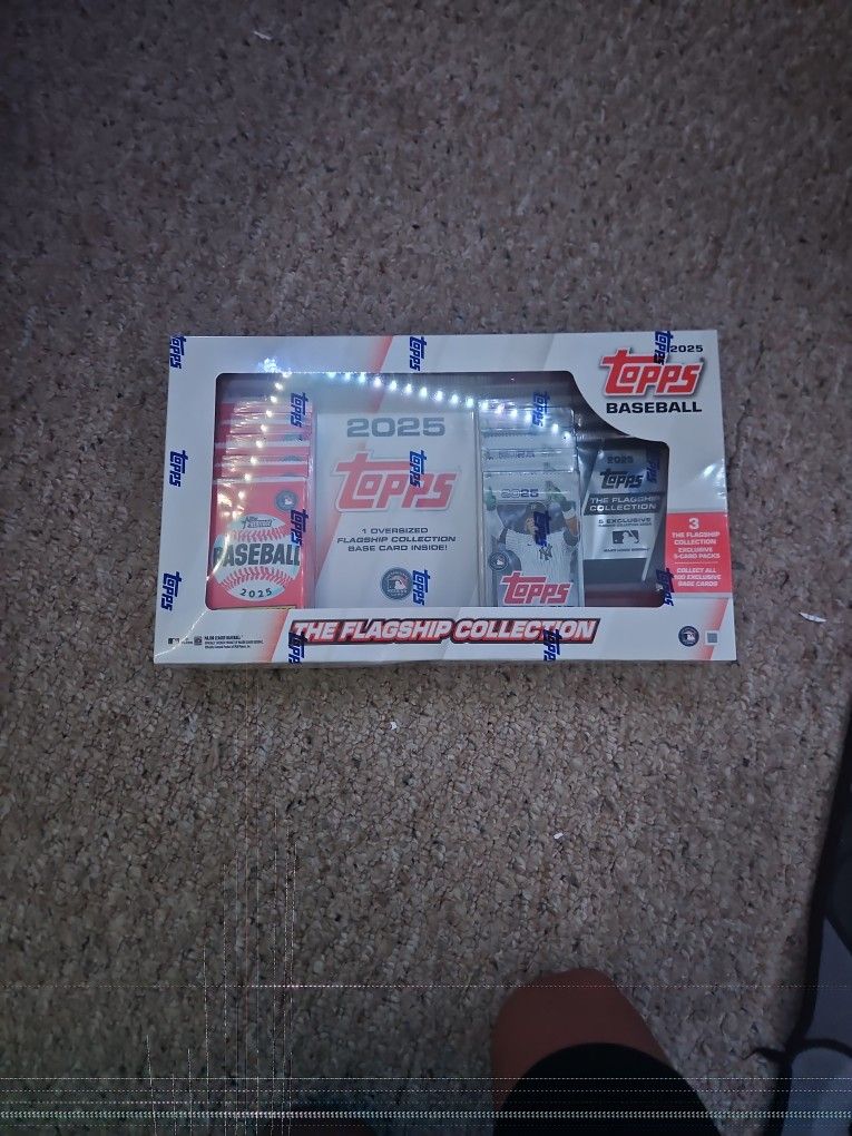 2025 Topps Flagship Collection Box