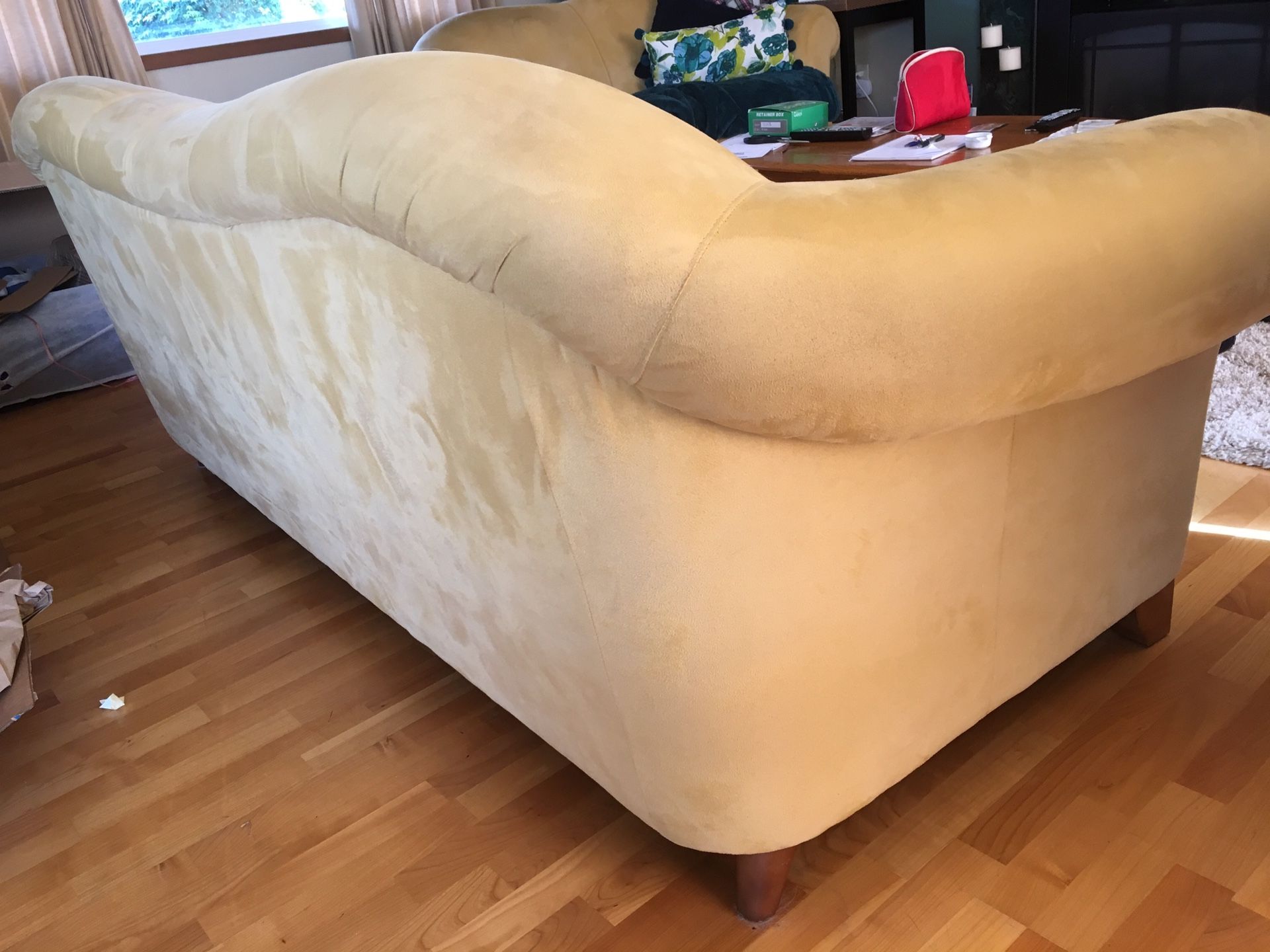 Sofa / free/ call {contact info removed}
