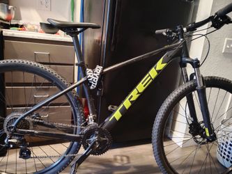 Bicicleta marlin 6 trek de montaña