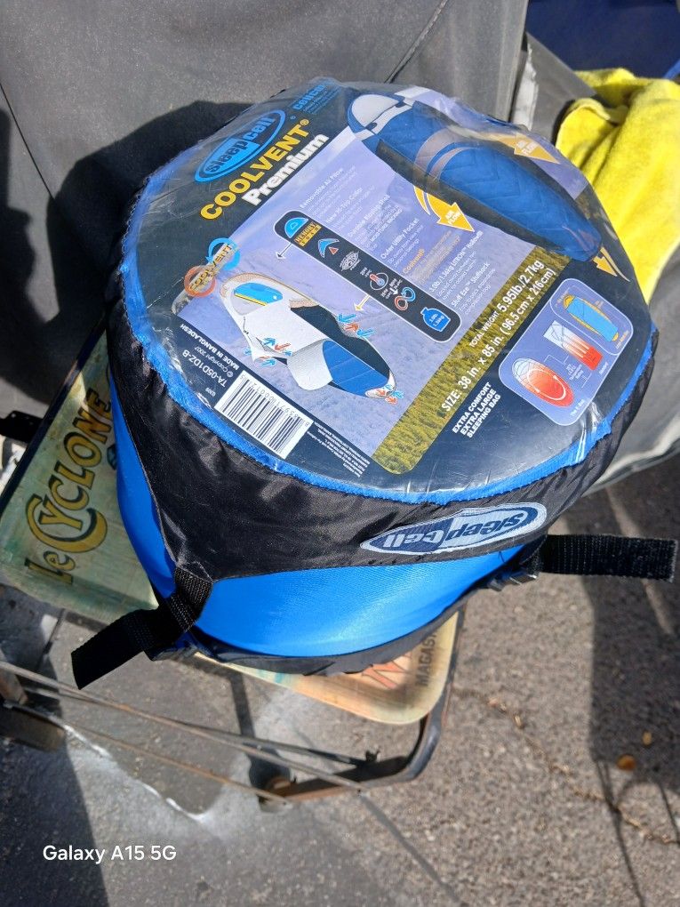 Coolvent Sleeping Bag