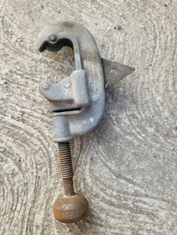 Vintage the ridge tool co. Ridgid pipe cutter