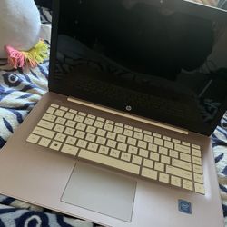 HP pink laptop w/ charger