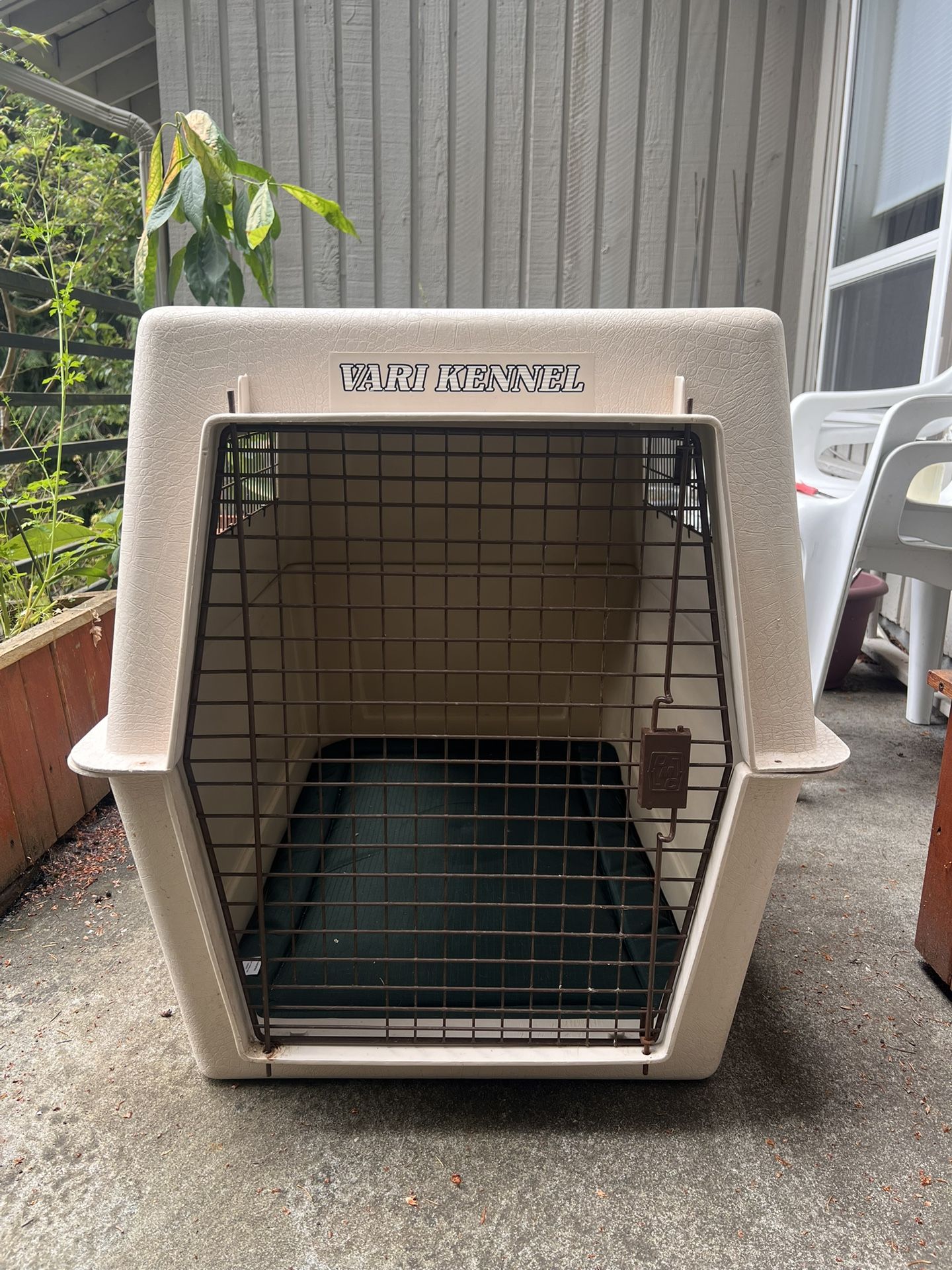 Extra large Vari Kennel Dog Crate