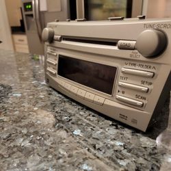 Toyota Radio - Original Equipment - Premium JBL