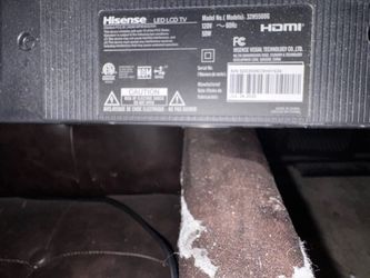 Hisense 32” Smart TV – Wall-Mount Bracket Included