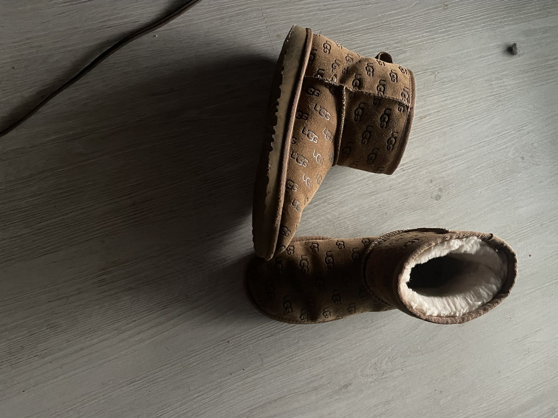 Uggs, Size 5, Brown