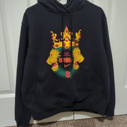Nike LeBron James "Strive For Greatness" Crown Pullover Hoodie 