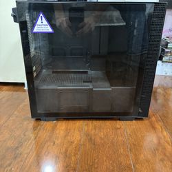 NZXT Mini Itx Case - H200