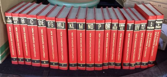 New Standard Encyclopedia 19 volume set 1983