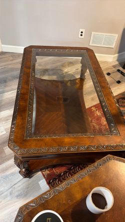 Gardener White Coffee Table And Side Table