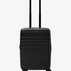 Beis - The Carry-On Roller in All Black