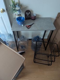 Folding desk